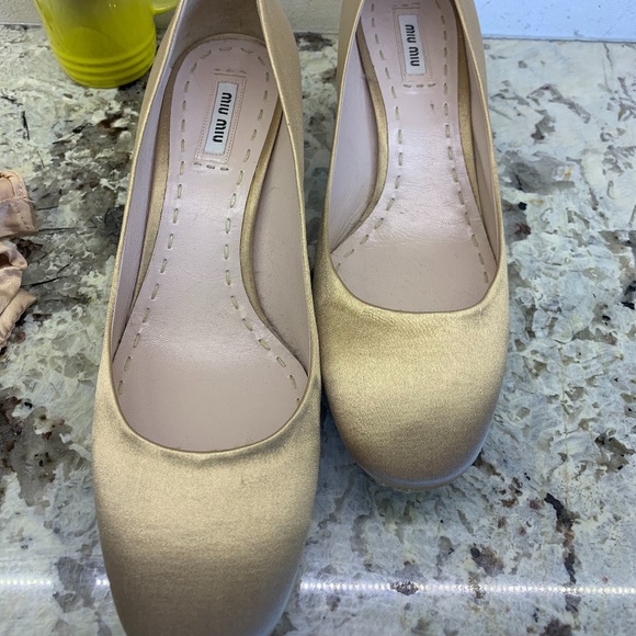 Miu Miu Crystal Low Heel Satin Pumps - Picture 6 of 6